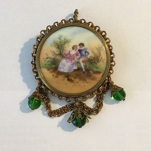 Czech vintage brooch/pendant